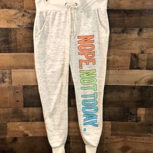 Joggers Size Small (4/6)